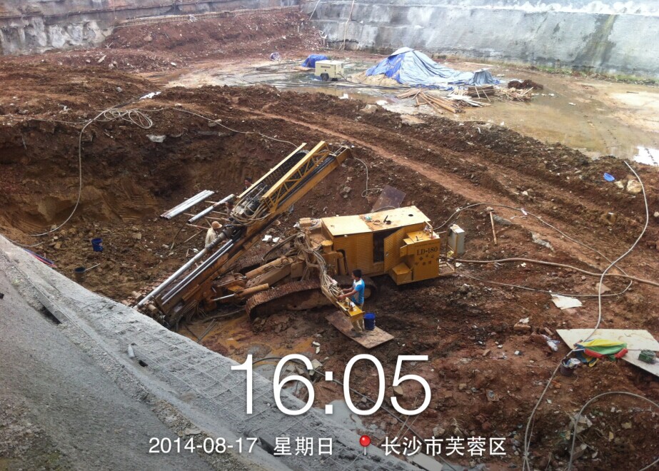 180鉆機(jī)長沙馬王堆